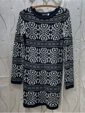 Yessica Sweater Dress Womens XS Black White Isle Heart Knit Excellent Long Slv